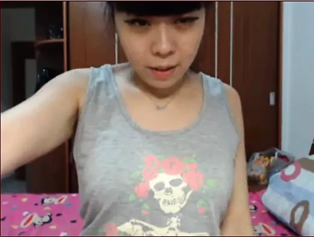 Hairy Chinese Masturbating