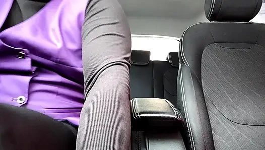 Spoiled Latina Stepdaughter Skips Christmas Trip for Risky Car Sex with Perverted Stepdad