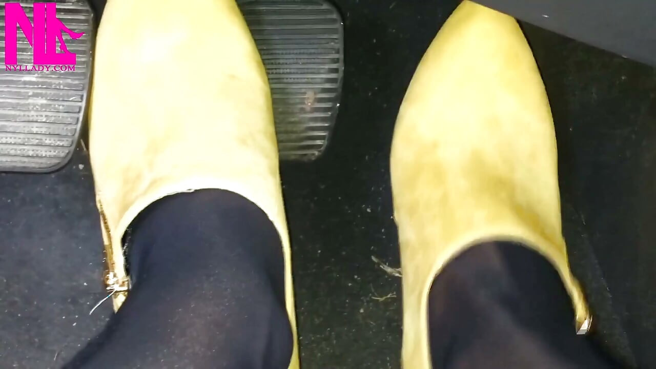 Soft Revving in Yellow Boots and Black Pantyhose
