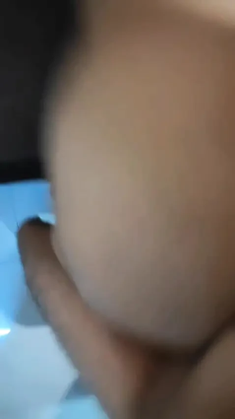 裸体嫂子和姐夫给老公戴绿帽