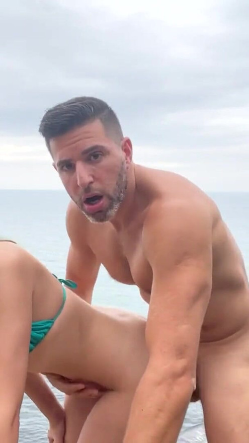 Public Sex With A Big White Bubble Butt Portuguese Nympho | Clip 1