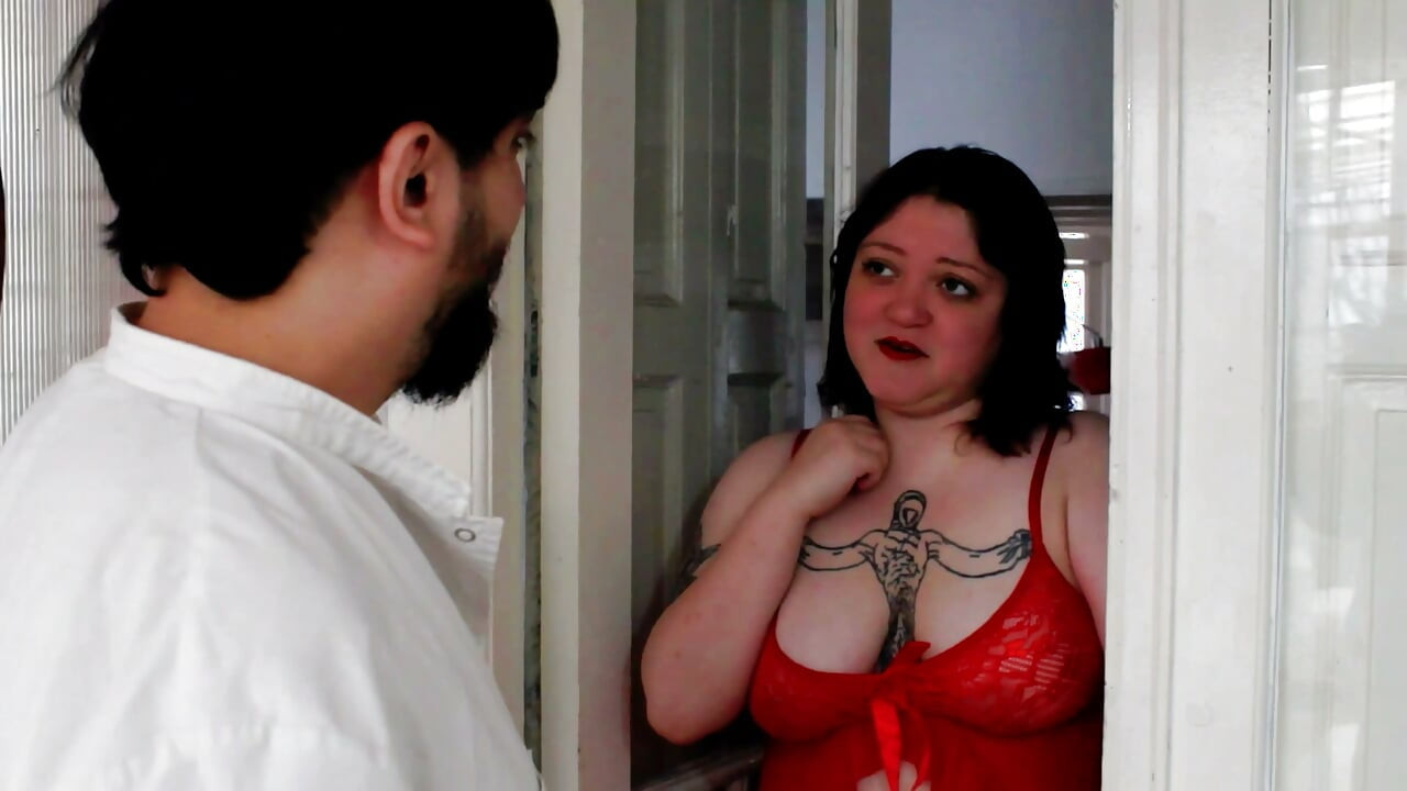 A therapeutic assistant helps a sexy, amputee BBW bathe, and afterwards they have sex until her face is covered in cum Part 1