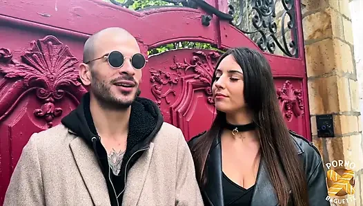 Vénus, cewek hot, suka banget dientot seharian
