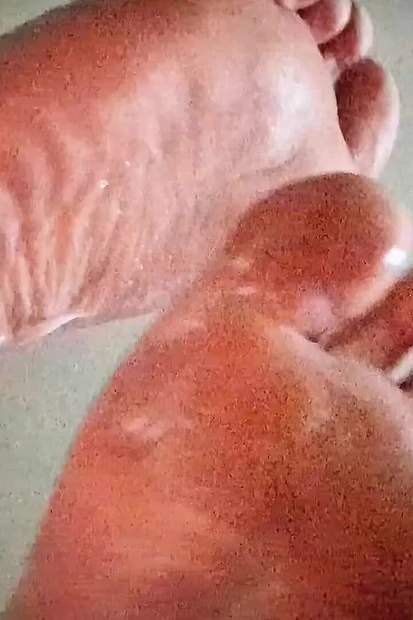 A Feet Vid I Sent to My 1st Boyfriend