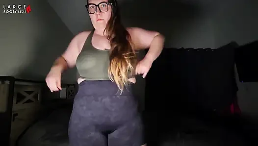 Spor sutyen denemesi, meme zıplama testleri, çıplak twerk azdırma