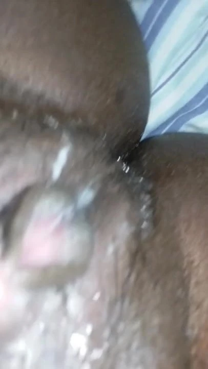 Nairobi  girl grooling  cream pussy fingering