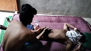 Senin için Hint sabahı ev yapımı sınırsız romantik desi masajı - Hintçe desi filmi