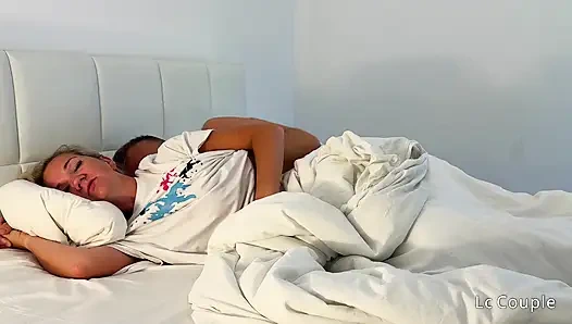 Geiler hotelmorgen - ich wachte bei seinem schwanz in mir auf