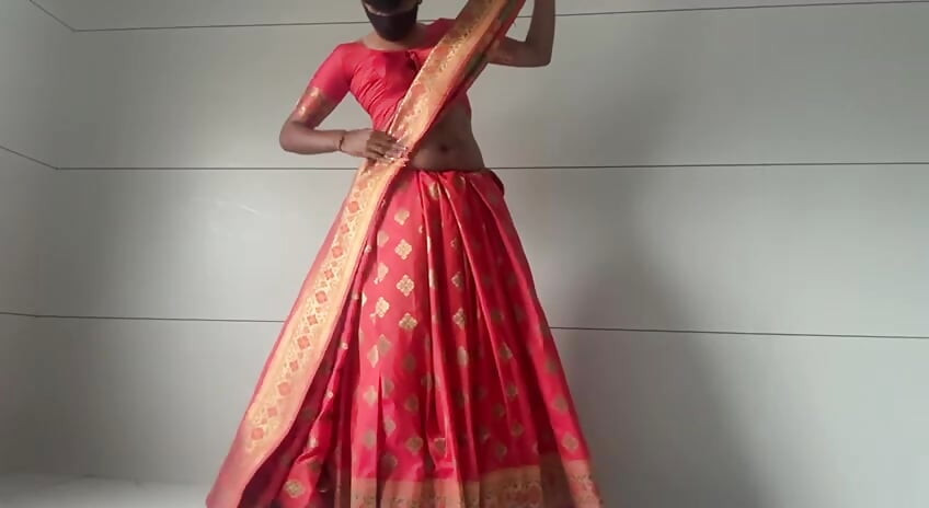 Wear ghaghra with saree