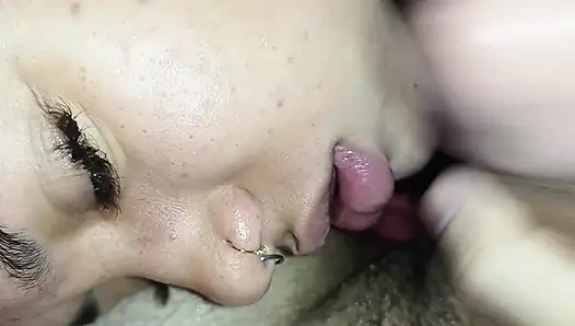 Bakış açısı aşırı dölleme, gavat bu kaltağı sikiyor