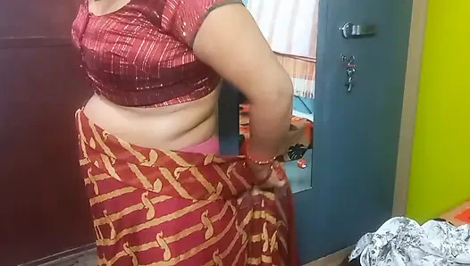 Kakak ipar india yang cantik banget dengan kain sperma warna merah