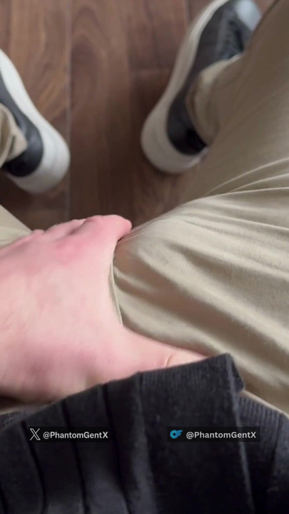 Pretty German Daddy Slowly Rubs His Acorn - PhantomGentX