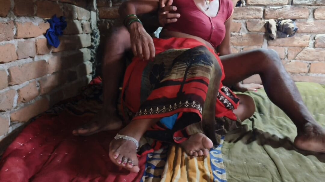 Bangali Makan Malkin ko kiraydar ne apne bedroom me chudai kiya.indian xxx xvideo xhmaster desi new porn videos.indian hindi viral sexy girl