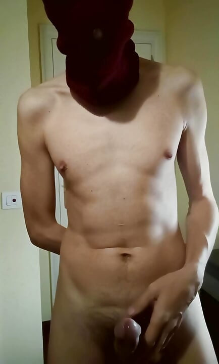 Twink robi samogranie sutki i CBT dla