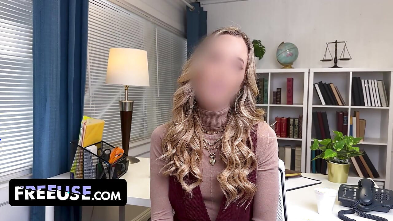 Sunahre balon vali Millie Morgan ajib alaukik xxx men sitare tin logon ki chudaee phail karti hain