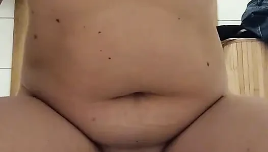 Quick foreplay to warm up and have a wet pussy for new lover