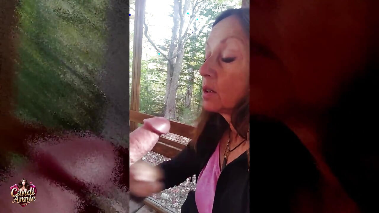 Gran diversión en primer plano, follada en el bosque y tragar semen - Candi Annie