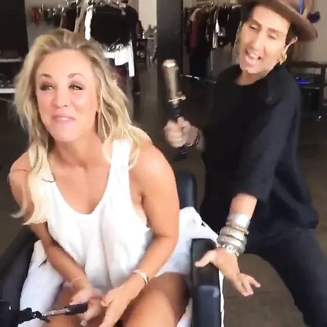 Kaley Cuoco - Leggy and SIde Boob