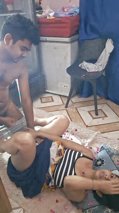 desi ex-hotwife hardcore Fu ck dog.gy st.yle fuc.king in hindi hot couples viral video
