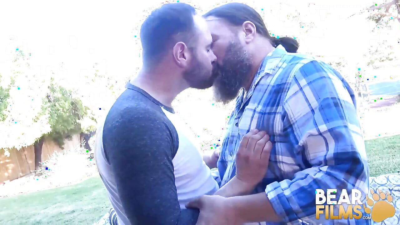 Bearfilms Gene Wade Sucks Butch Spencer Big Dick Before Sex