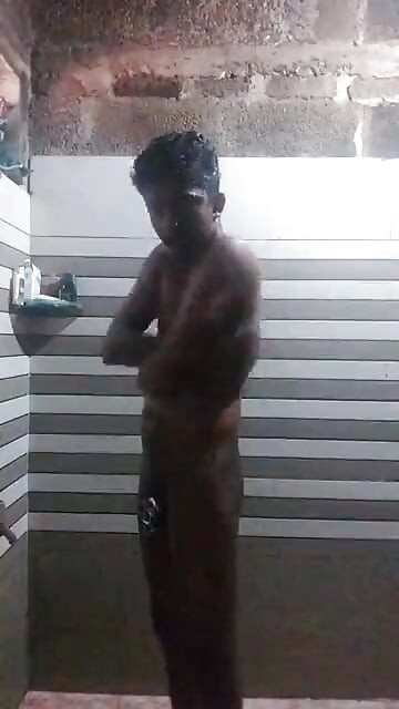 HedmasterDumbFag Shithin Shower odsłonięty