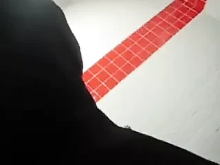 Az áruház alkalmazottja megbasz