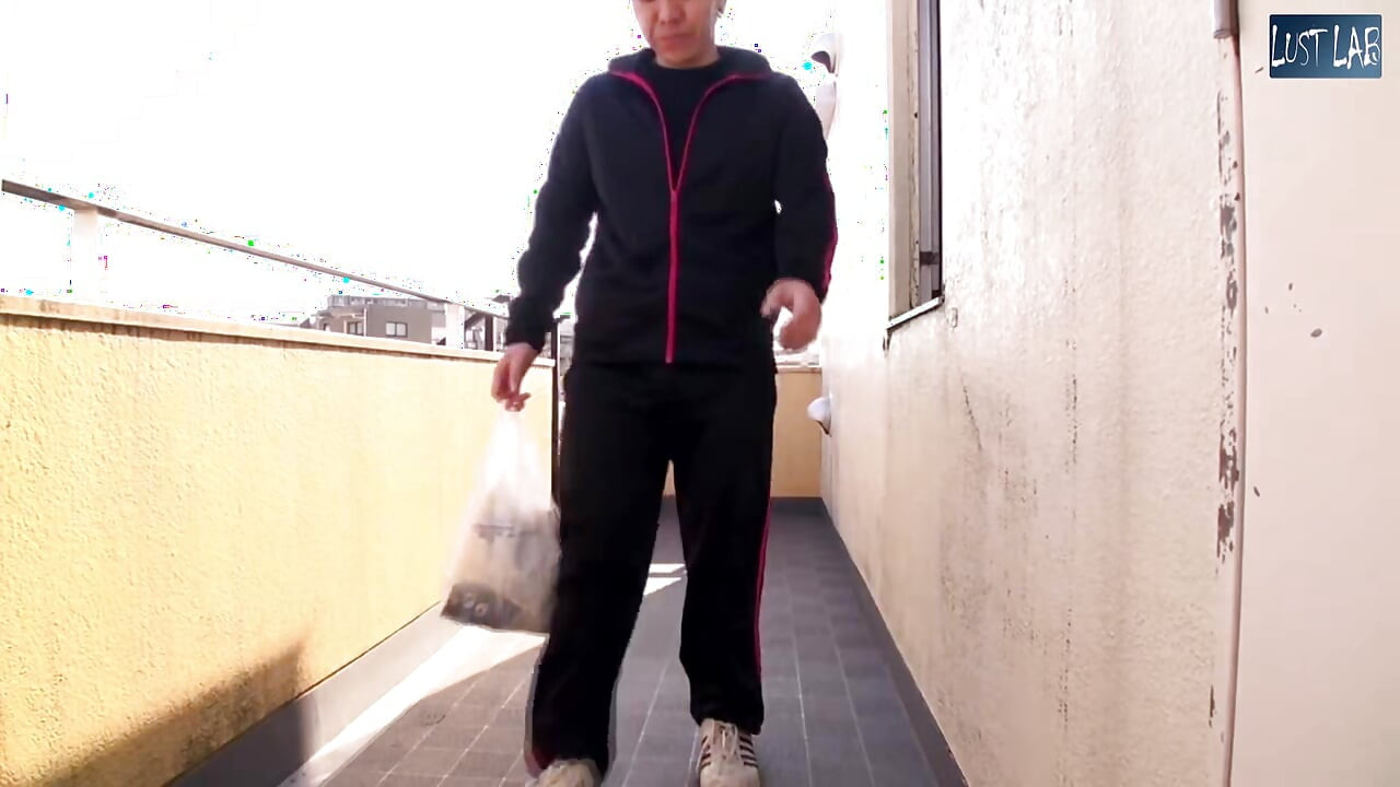 Trash Run Temptation. a Playful Wife Sneaks a Risky Moment - Part3