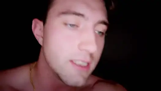 Güzel Brezilyalının uyumak için büyük yarağımı sıkı amında hissetmesi gerekiyor - lia lin