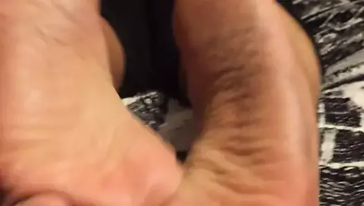 My Latina 18yo fiance lets me smell her thicksoles and toes