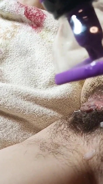 Jaw-dropping moment from "Vacuum pumping drives my crazy, I can't stop"