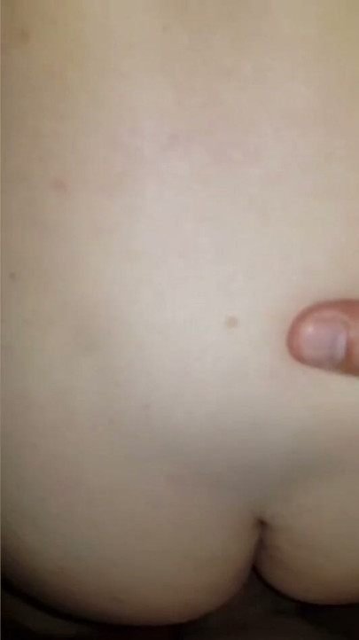 Fisse hendes anus i forskellige stillinger | Clip 1