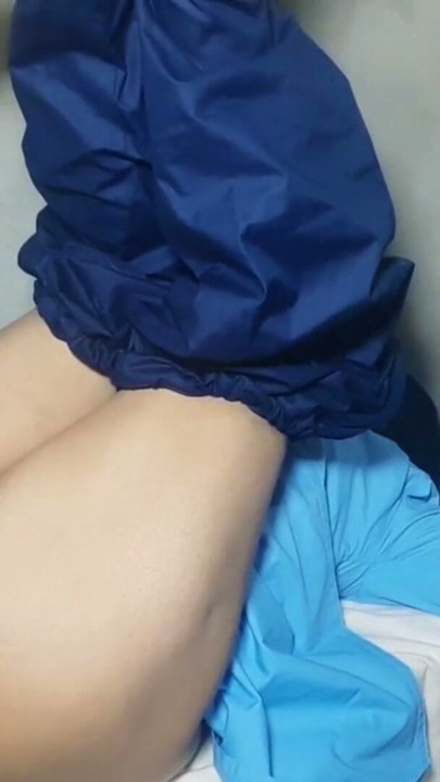Desi virgin school girl fucking with her boyfriend for the first time | Clip 1