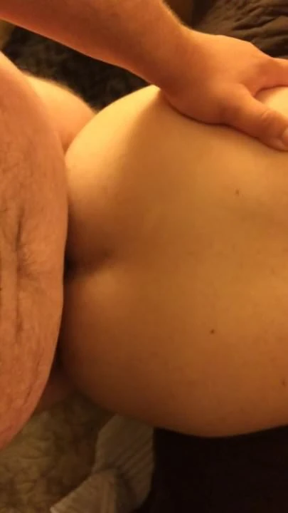 Obteniendo polla a pelo de un chico grindr