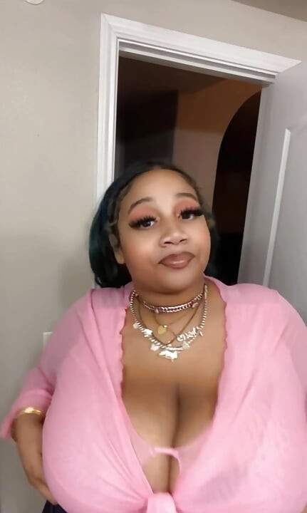 Biggdebbiecakez Is Sucha Tease