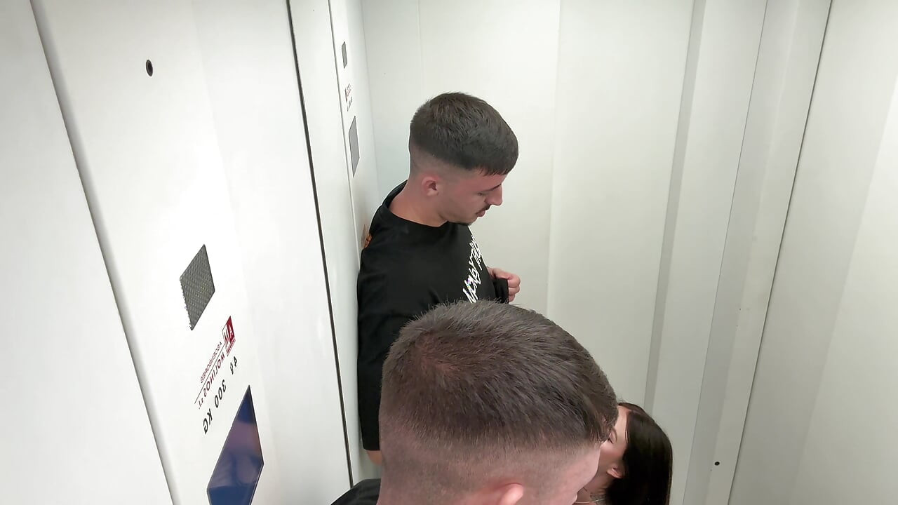 real Camera Records Sex In Community Elevator