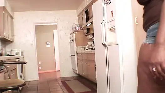 Черная девушка умоляет о хуище