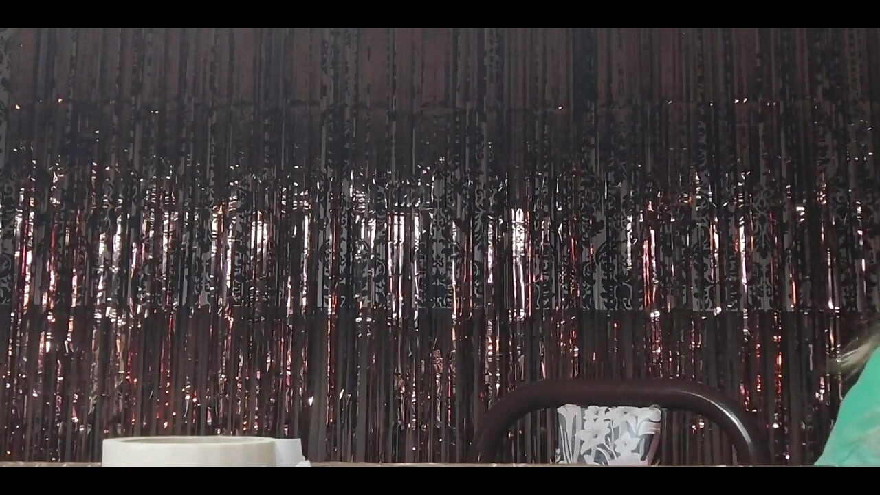 फुलाने वाले गुब्बारे द्वारा वेलेंटाइन डे के लिए तैयार हो रही है