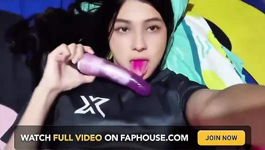 Komşum karısını gerçek ev yapımı paylaşmayı seviyor