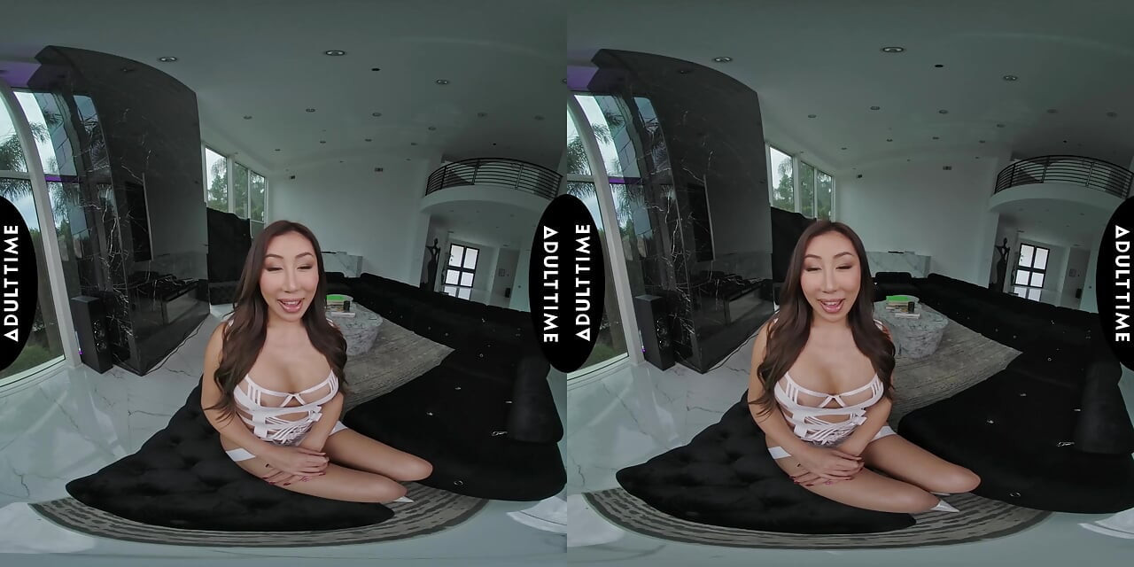 โคลสอัพ VR - Nicole Doshi ควบคุมคาวเกิร์ล VR มุมมองคนเย็ด ด้วยการขี่ฮาร์ดคอร์นมใหญ่