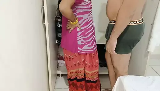 Xxx maid fuck in Aalmari in pink saree
