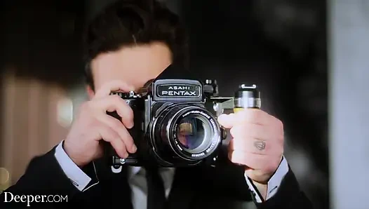 Lebih. Sofi si cewek sange lagi muasin gairah mesum pria yang nggak bersuami