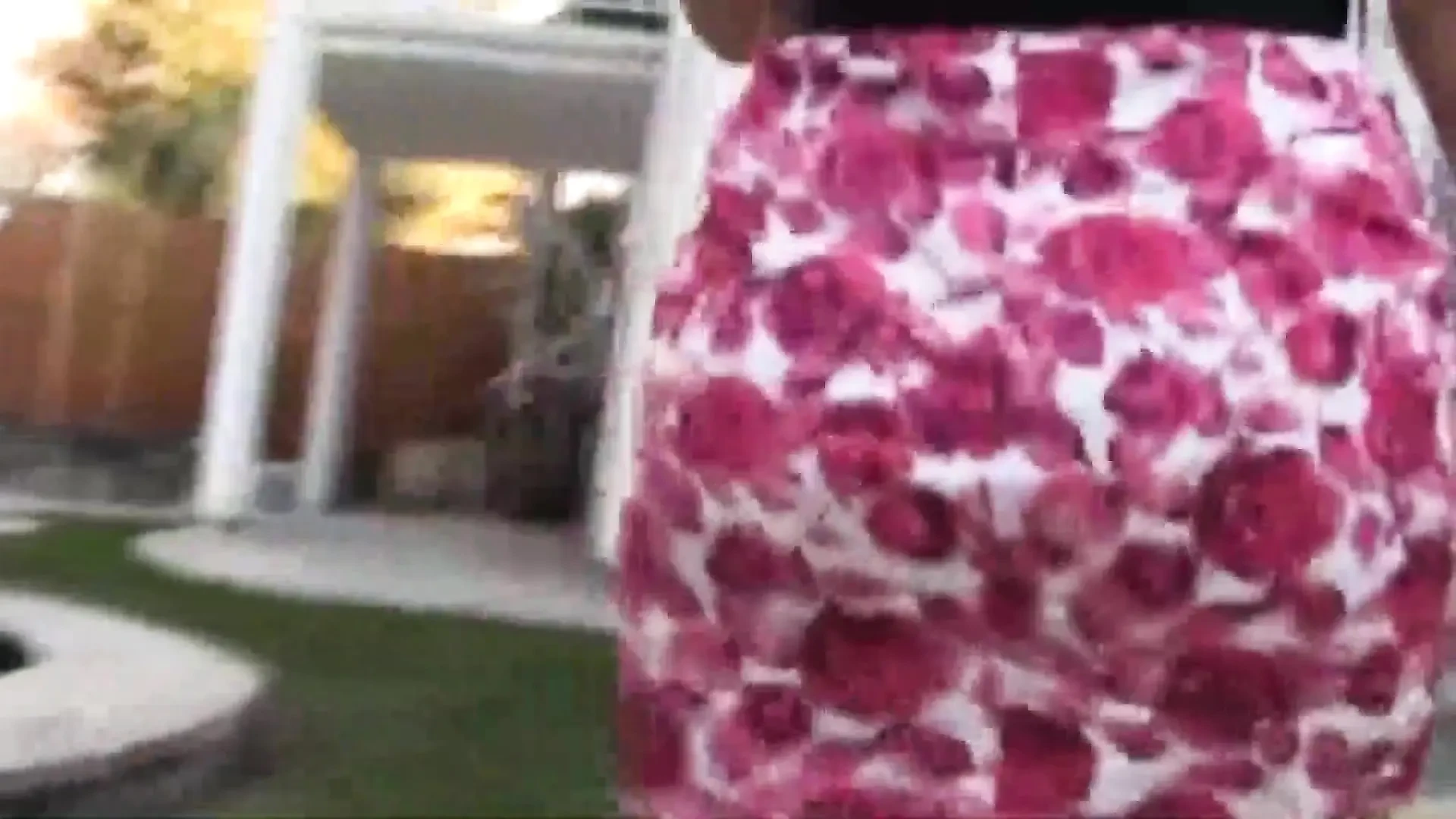 舔阴多汁的女同性恋分享高潮时刻