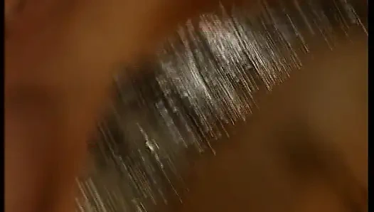 Таинственная блондинка делает удивительный минет, кончая в ее рот