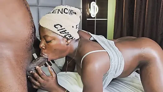 50 yaşındaki hamile anne spor salonu hocası tarafından sert sikiliyor