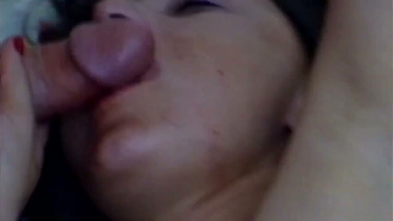 Nienasycona milf bierze głęboko dwa twarde kutasy