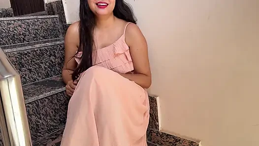Hintli üvey kız üvey babası tarafından sikiliyor sert seks yapıyor