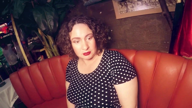CAFE COMEDY by Innovative Productions Berlin