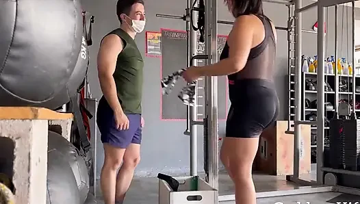 Kiffa wollte sex vom personal trainer