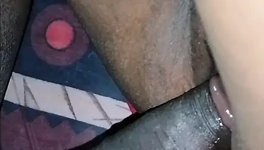 Jharkhandi kız erkek arkadaşı için parmaklıyor