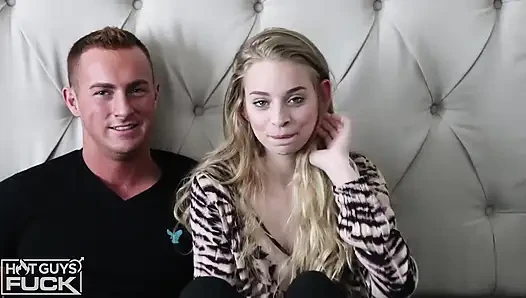 Hat uns erreicht, blonde college neulinge sarah sonntag zu ficken